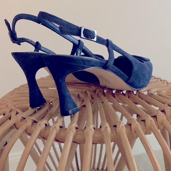 VINCE CAMUTO | 6.5 | navy blue suede sling back heels - Picture 3 of 3